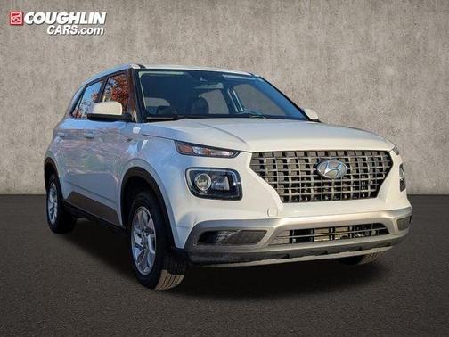 2022 Hyundai VENUE SE