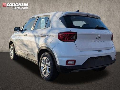 2022 Hyundai VENUE SE