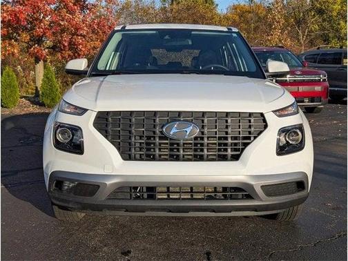 2022 Hyundai VENUE SE