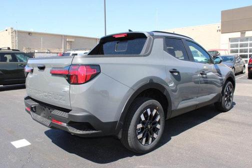 2025 Hyundai SANTA CRUZ SEL Activity
