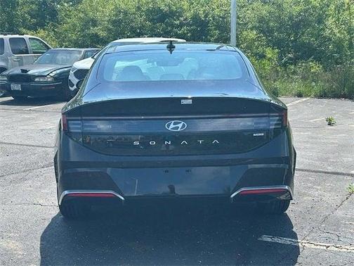 2025 Hyundai SONATA Hybrid Limited