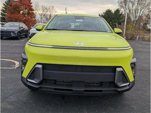 2026 Hyundai KONA SE