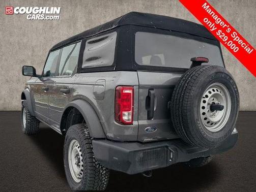 Carbonized Gray Metallic 2023 Ford Bronco Base