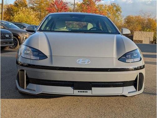 2024 Hyundai IONIQ 6 SEL