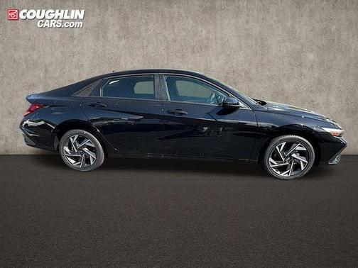 2025 Hyundai ELANTRA HEV SEL Sport