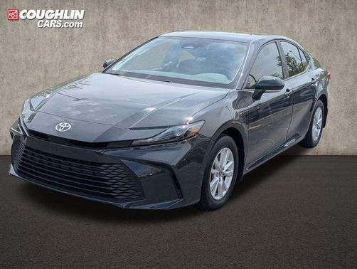 UNDERGROUND 2025 Toyota Camry LE