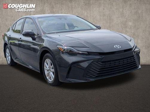 UNDERGROUND 2025 Toyota Camry LE