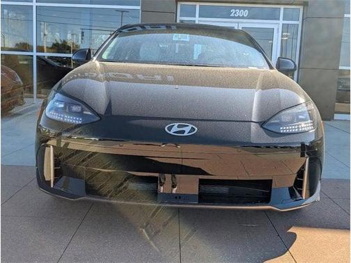 2025 Hyundai IONIQ 6 SEL