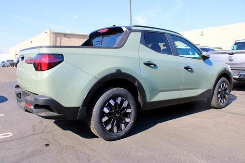 2025 Hyundai SANTA CRUZ SEL Activity
