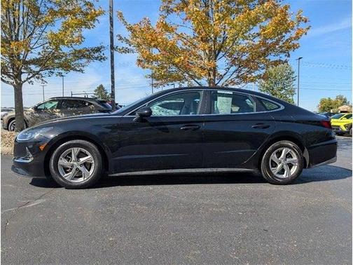 2021 Hyundai SONATA SE