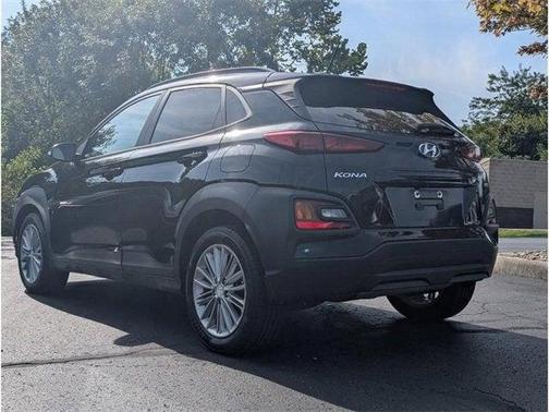 2021 Hyundai KONA SEL
