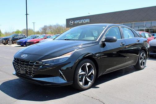2023 Hyundai ELANTRA Limited