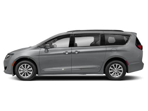 Billet Silver Metallic Clearcoat 2018 Chrysler Pacifica Touring-L