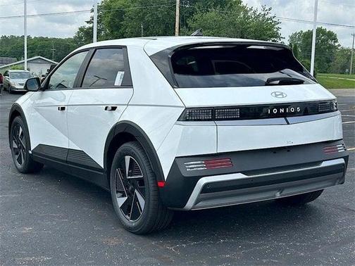 2025 Hyundai IONIQ 5 SE Standard Range