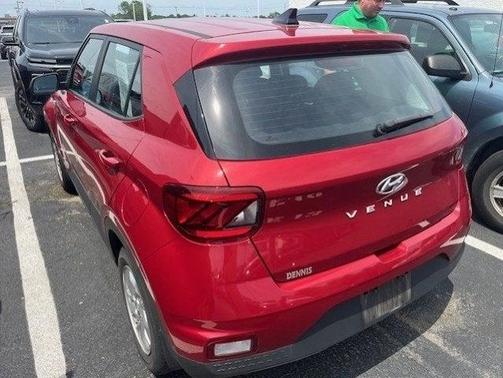 2022 Hyundai VENUE SE