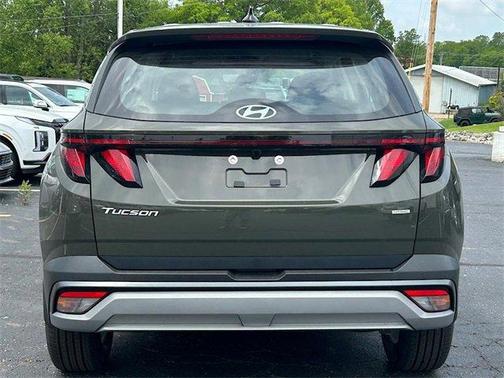 2025 Hyundai TUCSON SE