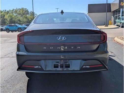 2022 Hyundai SONATA SE