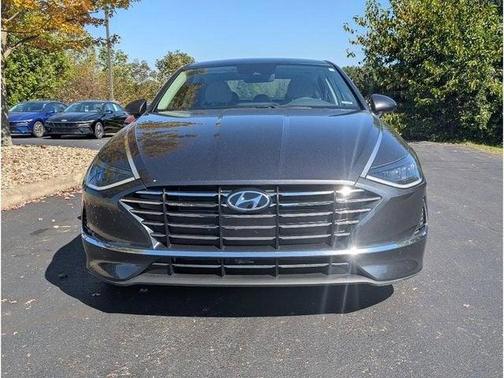 2022 Hyundai SONATA SE