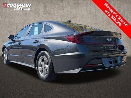 2022 Hyundai SONATA SE