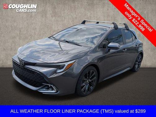 Magnetic Gray Metallic 2023 Toyota Corolla Hatchback XSE