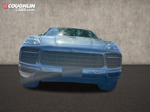 Blue 2019 Porsche Cayenne Base