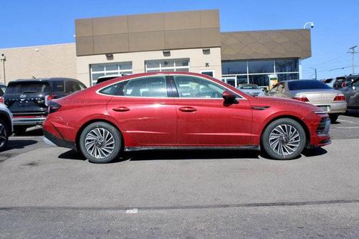 2025 Hyundai SONATA Hybrid Limited