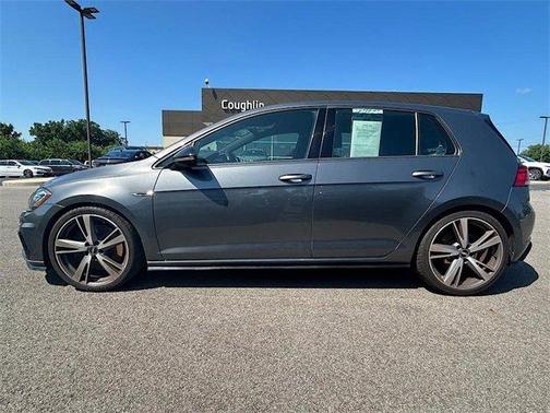 2018 Volkswagen Golf R 2.0T w/DCC & Navigation