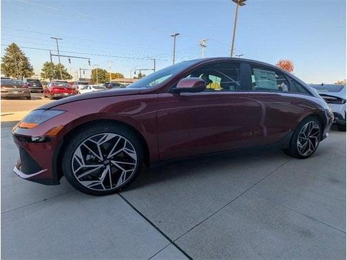 2025 Hyundai IONIQ 6 SEL