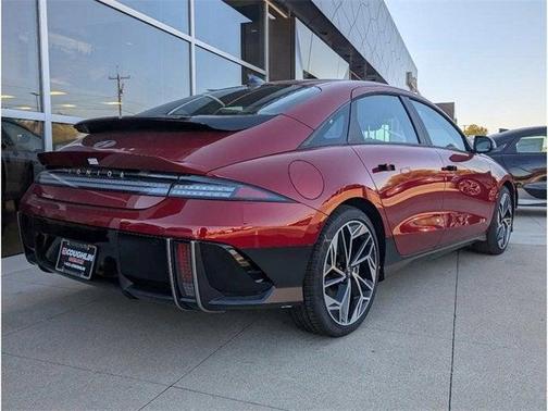 2025 Hyundai IONIQ 6 SEL