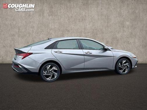 2025 Hyundai ELANTRA HEV SEL Sport