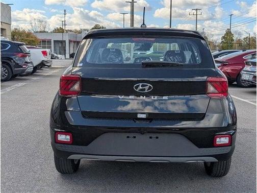 2026 Hyundai VENUE SE