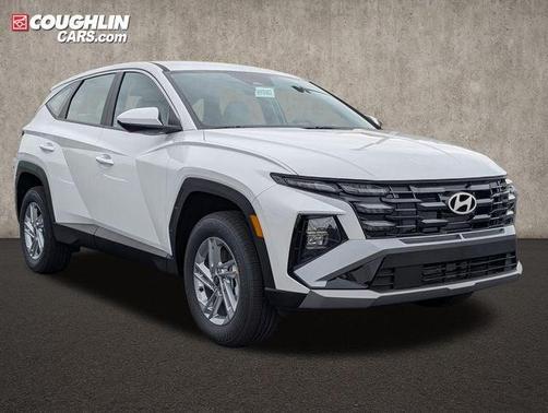 White Pearl 2026 Hyundai TUCSON SE