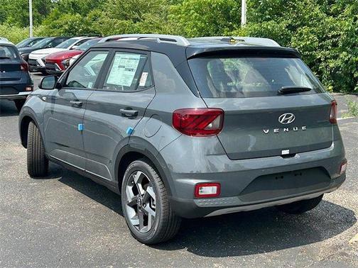 2025 Hyundai VENUE Limited