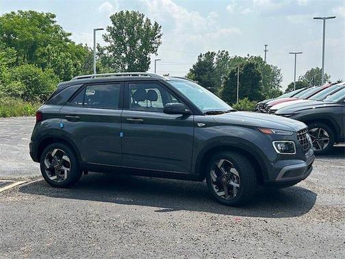 2025 Hyundai VENUE Limited