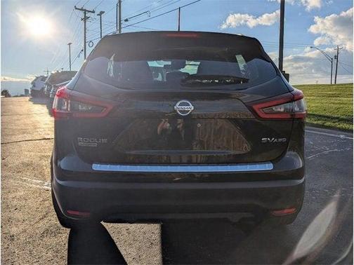 2021 Nissan Rogue Sport SV