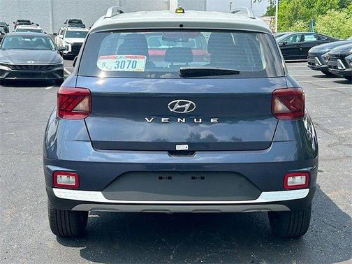 2025 Hyundai VENUE Limited
