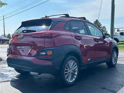 2021 Hyundai KONA SEL Plus