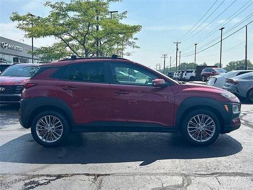 2021 Hyundai KONA SEL Plus