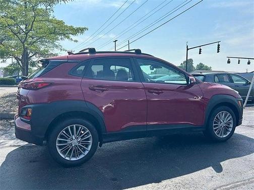 2021 Hyundai KONA SEL Plus