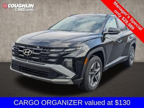Phantom Black 2025 Hyundai TUCSON SEL Convenience