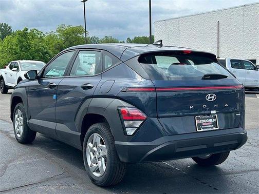 2025 Hyundai KONA SE