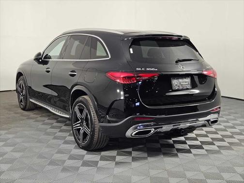 2025 Mercedes-Benz GLC 350e Base