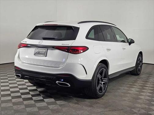 2025 Mercedes-Benz GLC 300 4MATIC
