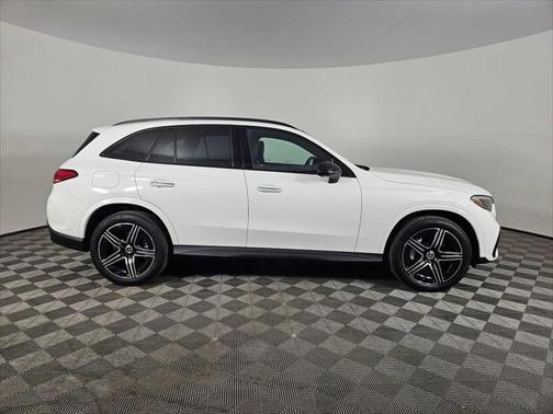 2025 Mercedes-Benz GLC 300 4MATIC