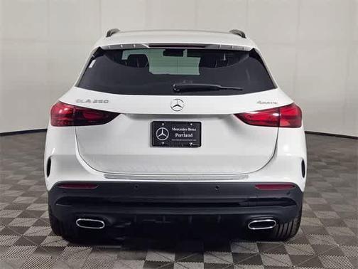 2025 Mercedes-Benz GLA 250 4MATIC