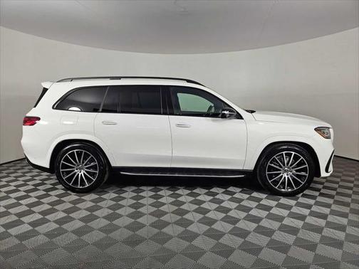 2025 Mercedes-Benz GLS 450 4MATIC