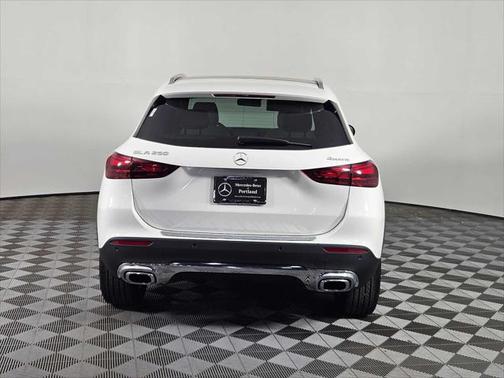 2025 Mercedes-Benz GLA 250 4MATIC