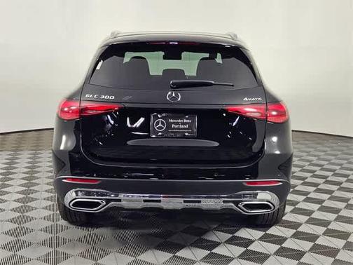 2025 Mercedes-Benz GLC 300 4MATIC