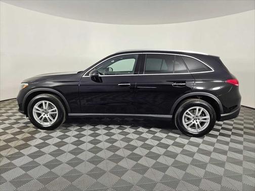 2025 Mercedes-Benz GLC 300 4MATIC