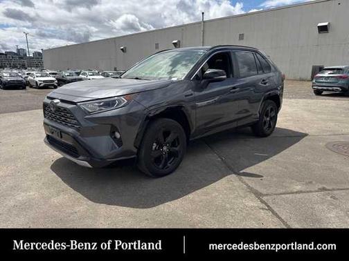 2020 Toyota RAV4 Hybrid SE
